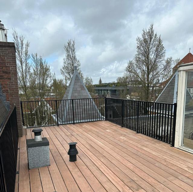 Dakterras laten aanleggen